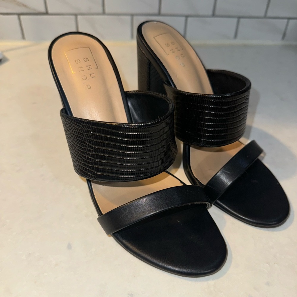 Shu shop black heels